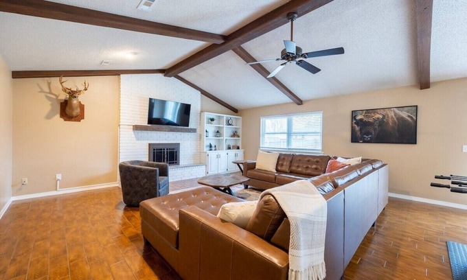 Springdale House | Cowboy Retreat: Experience the Wild West