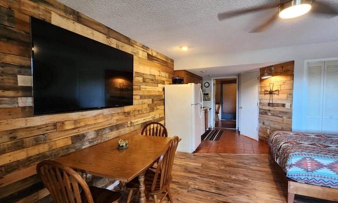 River Ranch Condo | Cowboy Up! River Ranch Ground Floor Cottage w Porch! 162