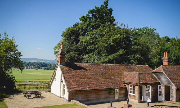 Easebourne Hotel | Cowdray Lodge B&B rooms