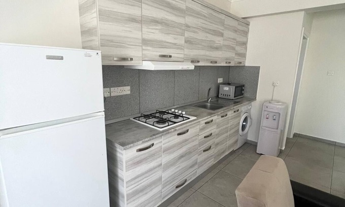Trikomo Apartment | Cozy 1-bedroom apartment in Iskele with WiFi, AC, pool and restaurant