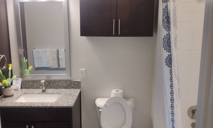 Addison Apartment | Cozy 1-bedroom apartment in welcoming Addison with fitness room, WiFi