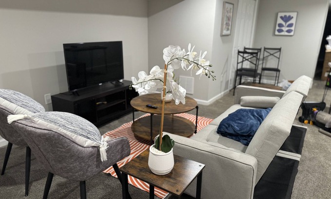 Downtown Baltimore House | Cozy 1-bedroom Basement apartment in Station North Bmore close to inner Harbor