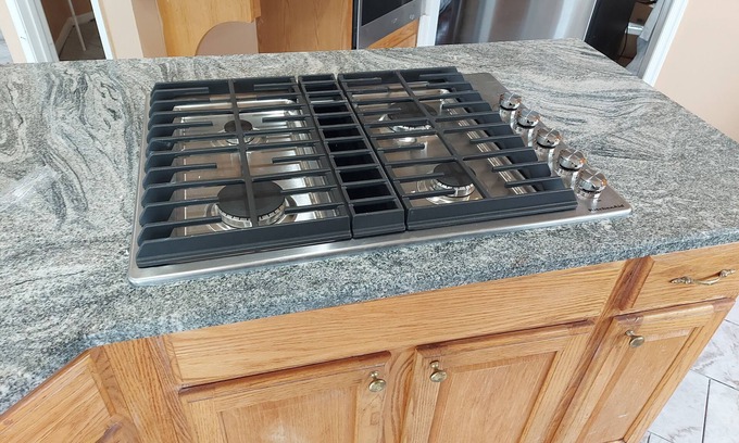 Bowie House | Cozy 1-bedroom house in wonderful Bowie with WiFi, fitness room, and close to DC