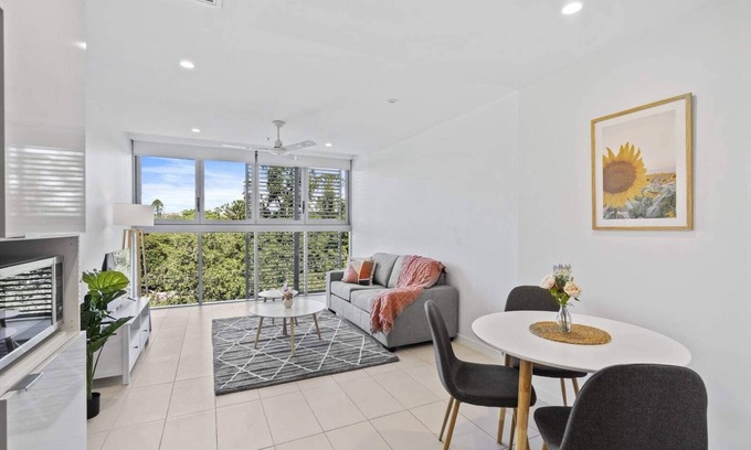 South Brisbane Apartment | Cozy 1 bedroom in the Heart of South Brisbane with parking