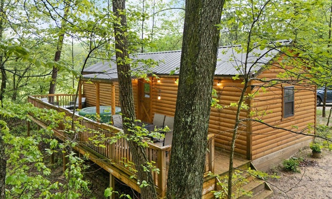 Stanton Cabin | Cozy 1-Bedroom Retreat at Rough Creek Bunkhouse in Powell County, KY - Perfect for 4 Guests!