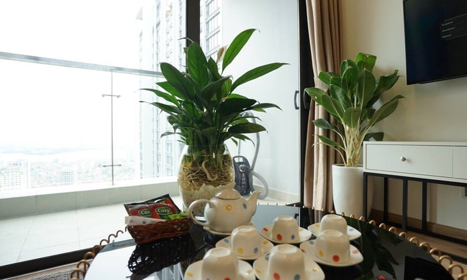 Ba Dinh Apartment | Cozy 1-bedroom with WiFi and AC in Vinhomes Metropolis Hà Nội
