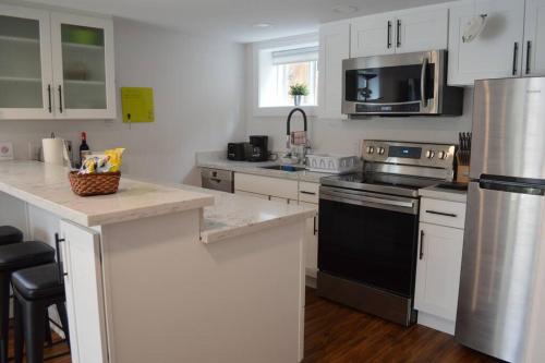 Crown Hill Apartment | Cozy 1 BR Apartment in NW Seattle w/Private Patio