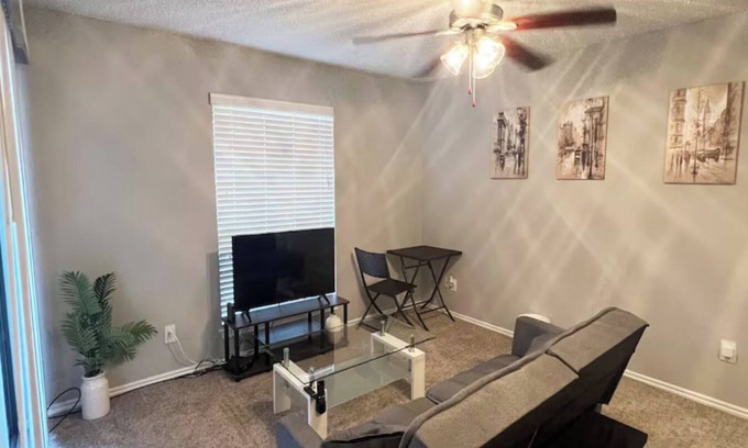 North Arlington Apartment | Cozy 1 BR APT ATT Stadium