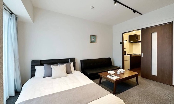 Hiroshima City Centre Apartment | Cozy 1BR Apartment with Balcony for 3Ppl