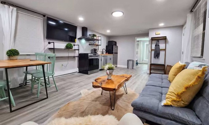 Revere House | Cozy 1BR Retreat Near Revere Beach & Boston