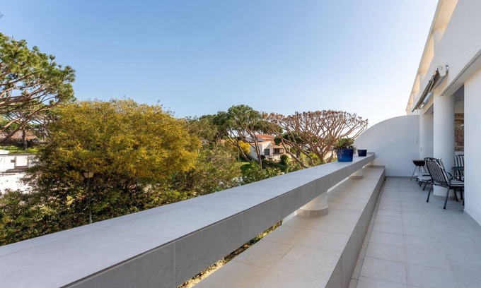 Vale do Lobo Apartment | Cozy 2 BDR W/Balcony in Vale do Lobo by LovelyStay