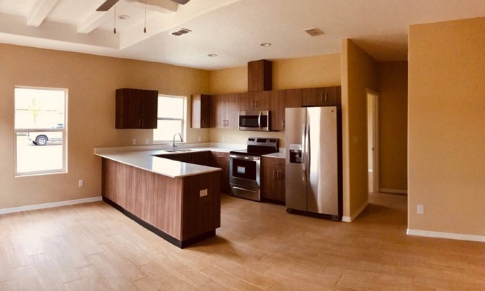 Edinburg Apartment | Cozy 2-bedroom apartment with WiFi - Close to Medical Centers- No Cleaning fee