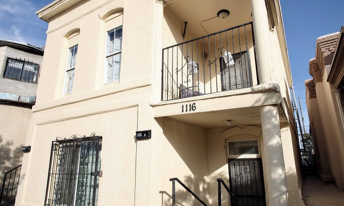 Segundo Barrio Apartment | Cozy 2 bedroom apartment in terrific El Paso with WiFi, AC, entire unit