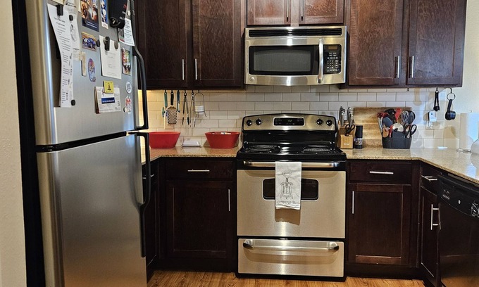Austin Apartment | Cozy 2-bedroom apartment in So. Austin with backyard, WiFi, fitness room, pool