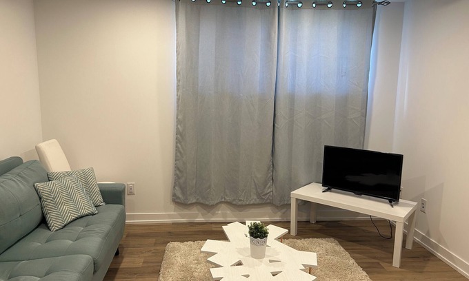 Niagara Falls House | Cozy 2-Bedroom close to the Falls