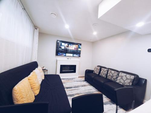 Southwest Edmonton Apartment | Cozy 2 Bedroom Suite, Queen Beds, Near the Airport