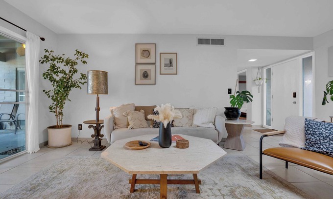 Tucson House | Cozy 2-bedroom townhome in charming Tucson w/Pool-Walk to Park