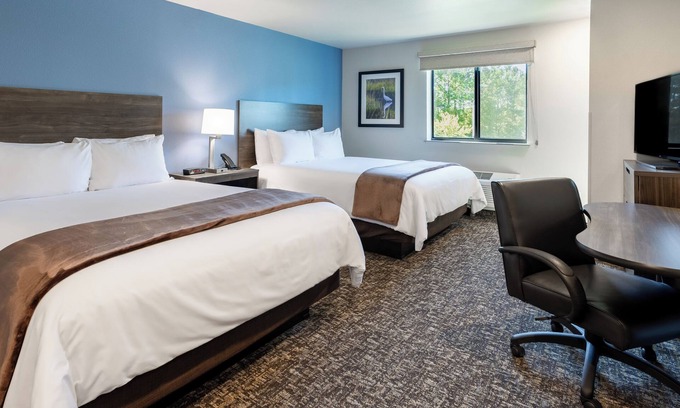 Tucson Hotel | Cozy 2 Queen Beds Stay | Close to Parks