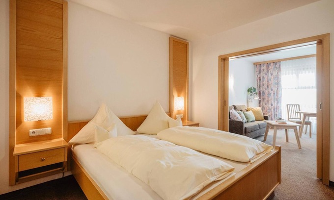 Bad Fuessing Apartment | Cozy 2-room apartment (35 sqm) with kitchenette and free WLAN
