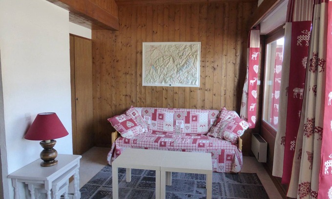 Demi-Quartier Apartment | Cozy 2-Room Mezzanine Apartment for 7 near Megève Ski Domain