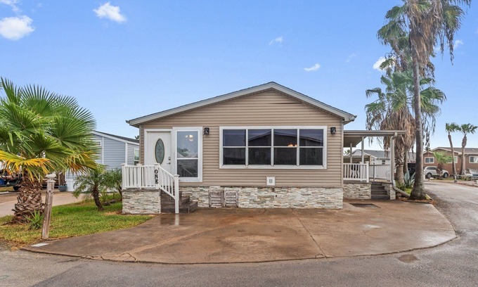 Port Isabel Cottage | Cozy 2BR cottage in Port Isabel, perfect for families and pets! #1
