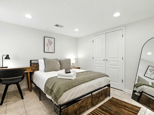 Near Northeast Apartment | Cozy 2BR Flat - Walk to METRO Union Market