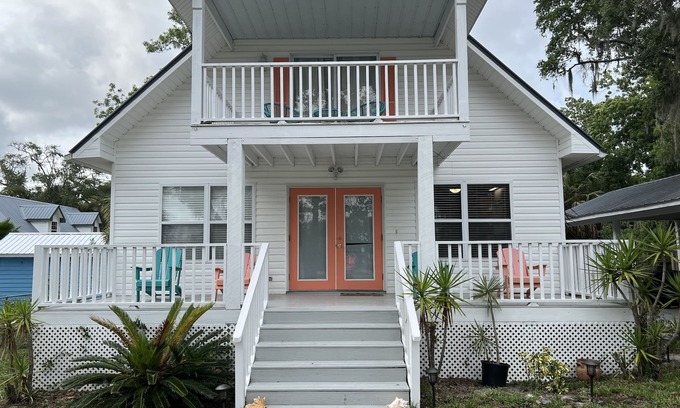 Steinhatchee House | Cozy 3 bedroom 2 bath with views of the River