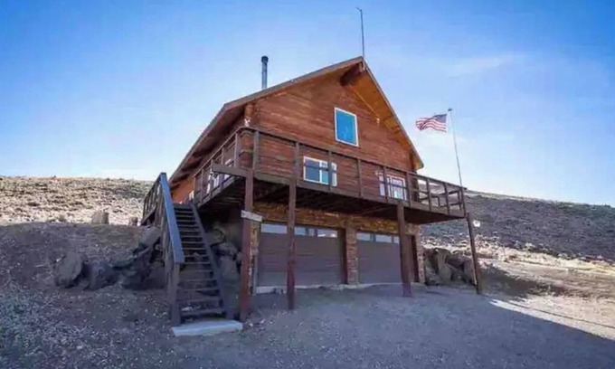 Cody Cabin | Cozy 3 bedroom Cabin 30 min from East Yellowstone!