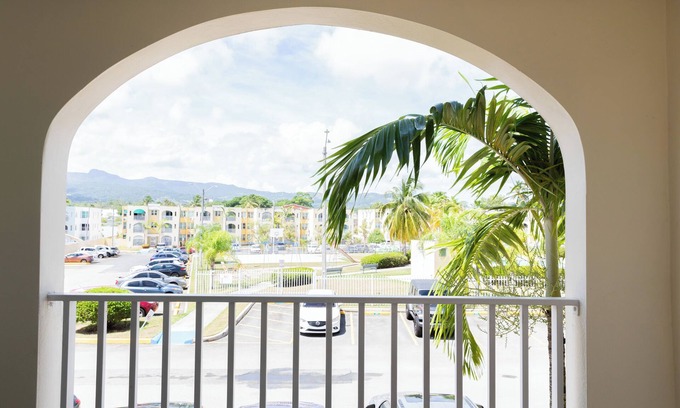 Rio Grande Condo | Cozy 3 bedroom condo WiFi, AC in Río Grande pool minutes to beaches,Rain Forest