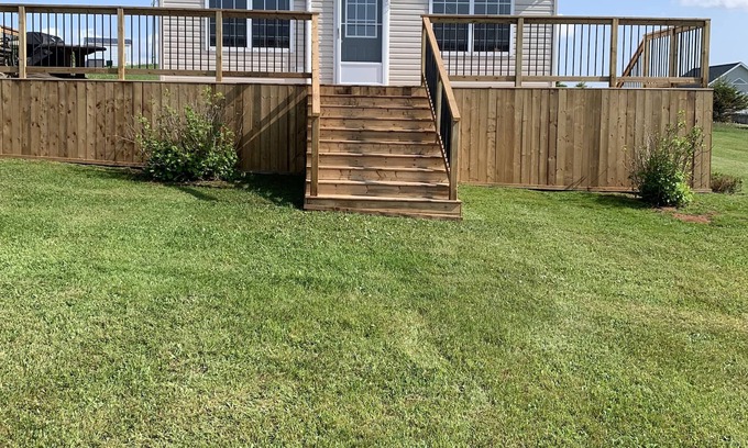 Clinton Cottage | Cozy 3 Bedroom cottage with beautiful water view