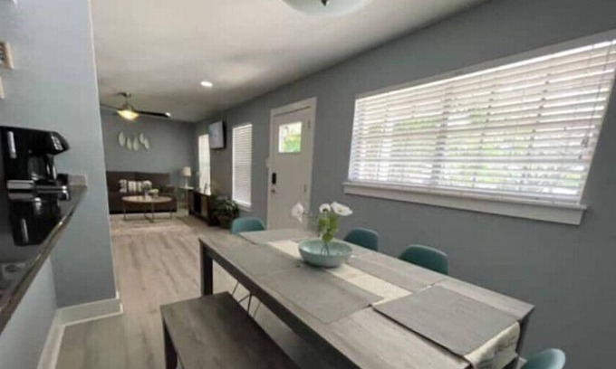 Parker Lane House | Cozy 3 Bedroom Home