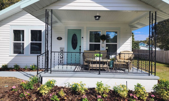 Eustis House | Cozy 3-bedroom house in charming Eustis with WiFi, AC