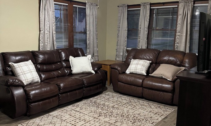Mason City House | Cozy 3-bedroom house in peaceful Mason City