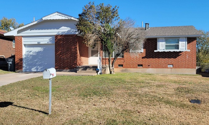 Lawton House | Cozy 3-bedroom house with central A/C and WiFi centrally located in Lawton