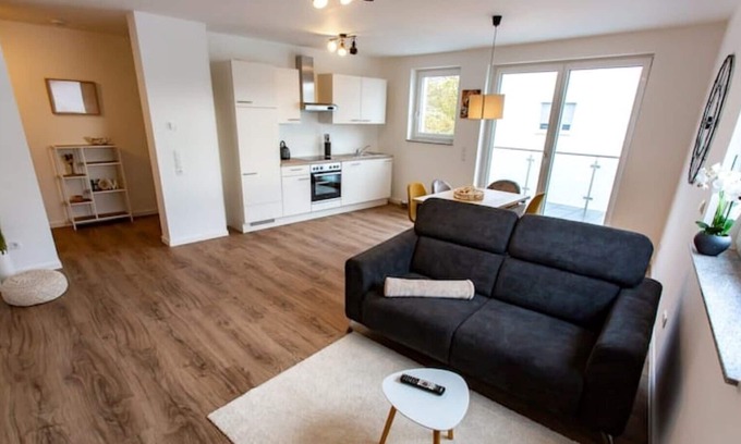 Lahr Apartment | COZY 3-room apartment with balcony *near Europa Park*