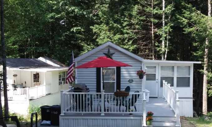South Casco House | Cozy 3Bdrm Cottage At Point Sebago
