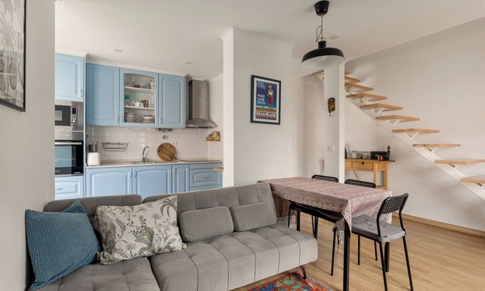 Cova da Piedade Apartment | Cozy 3Bed Apartment in Almada