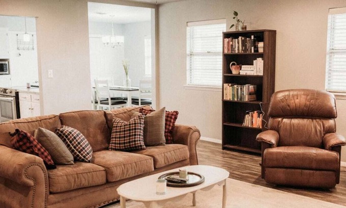 Enid House | Cozy 3BR/2BA w/ spacious living room +2car garage!