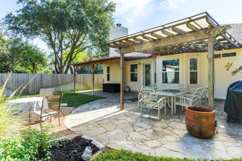 Settlers Ridge House | Cozy 3BR Retreat with Outdoor Dining & BBQ Grill