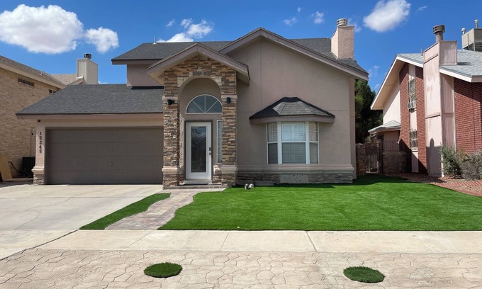 Biggs Field House | Cozy 4-bedroom house with AC and WiFi in peaceful El Paso