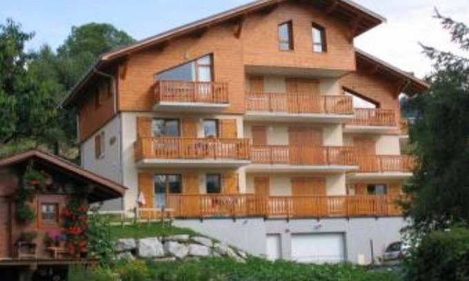 Crest-Voland Apartment | Cozy 4-Person Apartment, 2 Rooms + Mountain Area, Near Slopes, Terrace, Parking, Wi-Fi Option