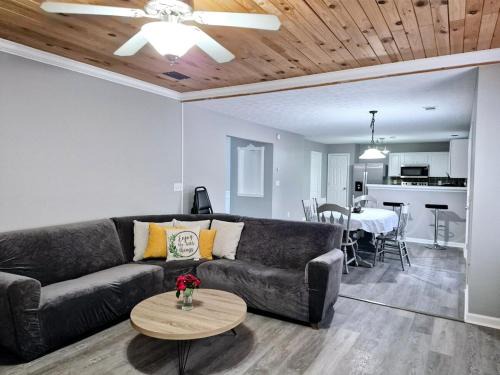 Buford House | Cozy 5-Bedroom Home with Spacious Deck