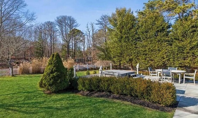 Wainscott Woods House | Cozy 5 Bedroom With Wi-fi And Air Condition