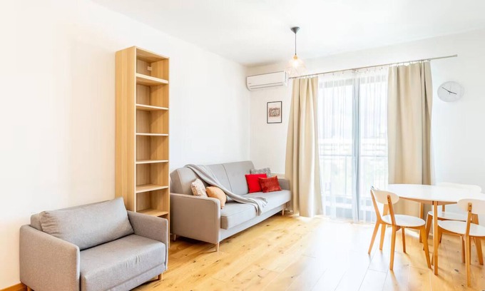 Baluty Apartment | Cozy 55m2 in Julianów