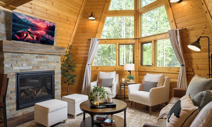 Twin Lakes Cabin | Cozy A-Frame, Forest Retreat w Hot Tub & Fire Pit - Twin Lakes