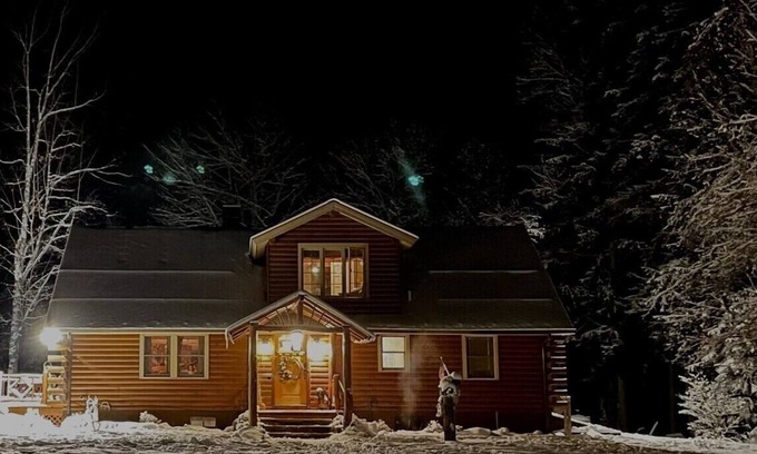 Malone Cabin | Cozy Adirondack Log Cabin On Trout Stream In A 1 1/2 acre pine plantation.