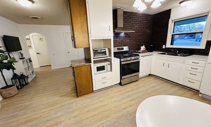 Wichita Falls House | Cozy and beautiful recently remodeled home
