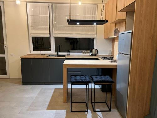 Vake Apartment | Cozy and Bright APT w/ Veranda