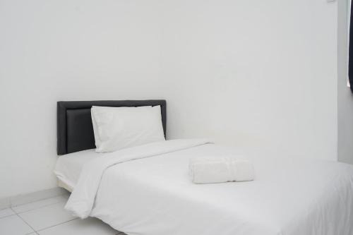 Tangerang Apartment | Cozy and Calm Studio No Kitchen Apartment at Aeropolis Residence By Travelio