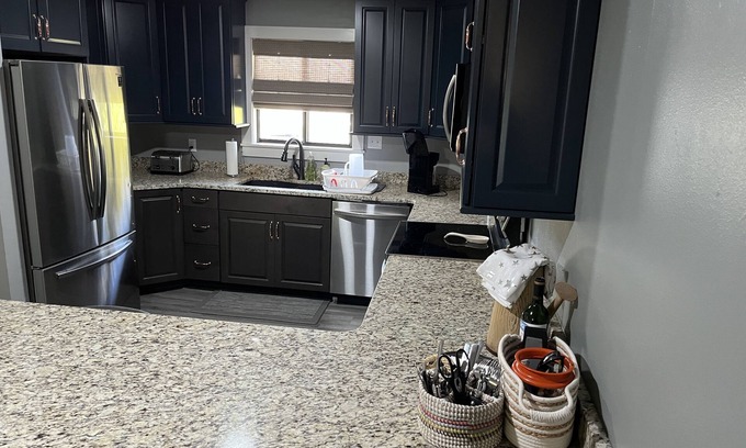 Monroe City Condo | Cozy and Clean Mark Twain Lake/Jellystone Park Condominium